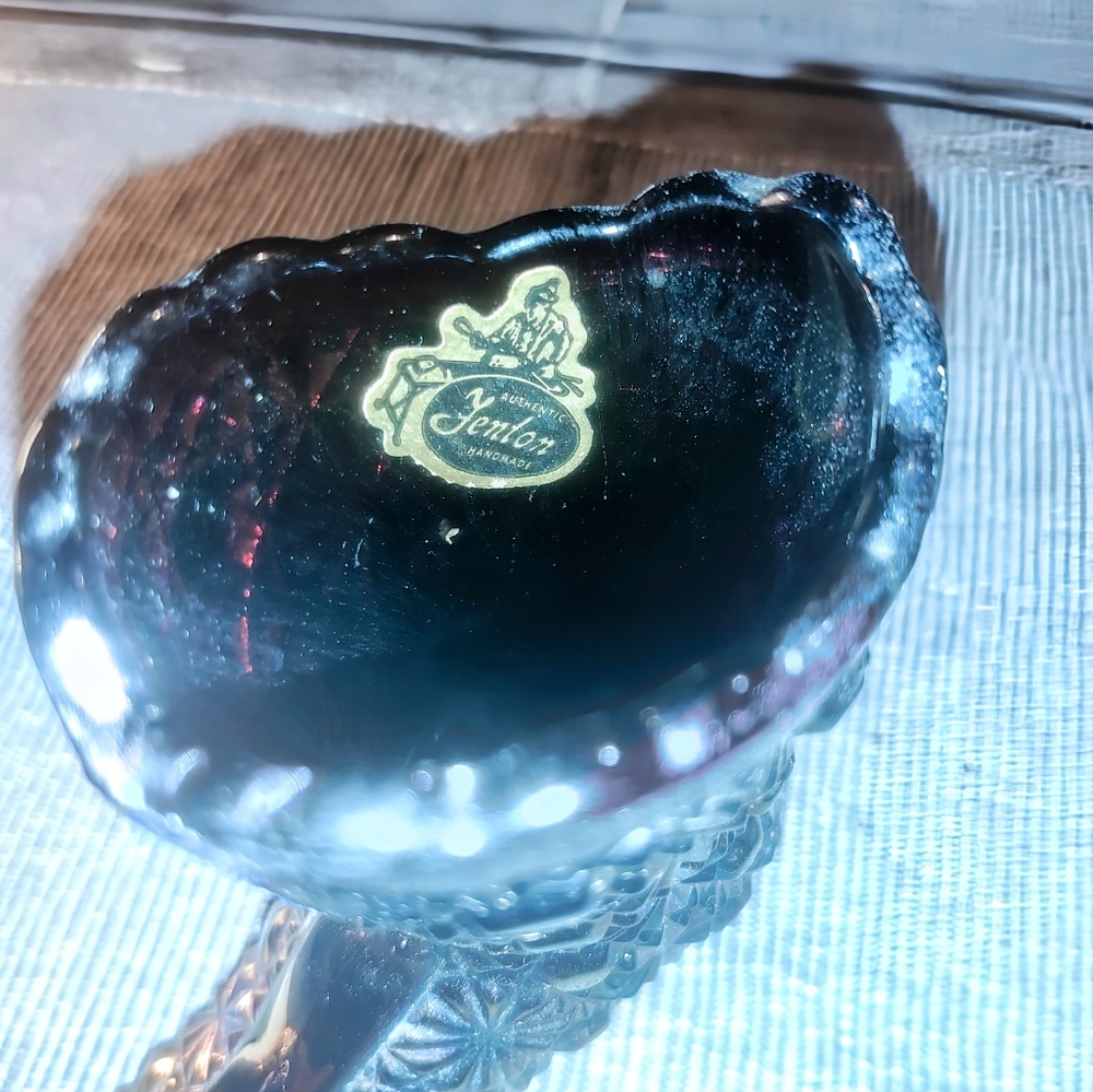 Beautiful Fenton Glass Collection - Picture 8 of 10
